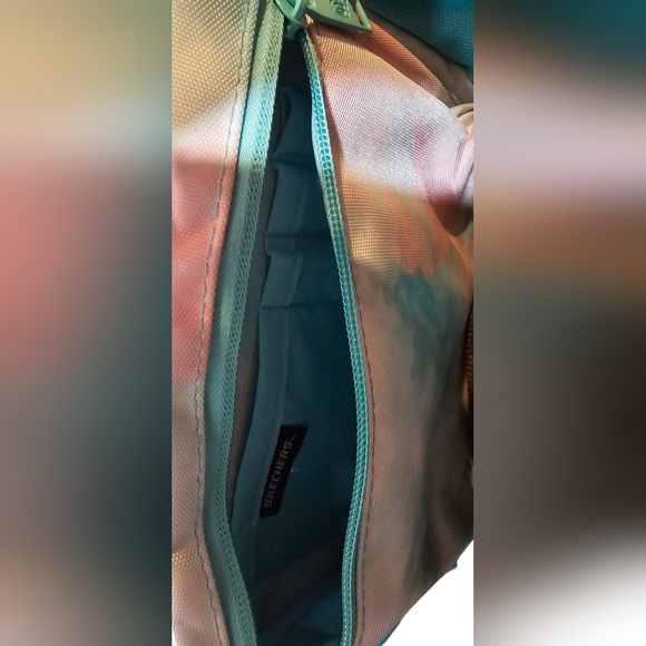 Skechers - NEW Full Size Pink & Blue Tie-dye Fullsize Backpack. - Picture 4 of 7